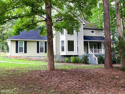 204 Lakeshore Way