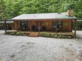 22 Deer Pointe Court