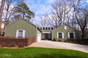 3679 Hermitage Dr