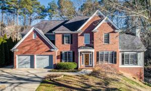 112 Misty Valley Dr