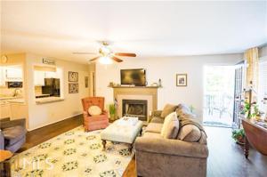 412 Berkeley Woods Dr