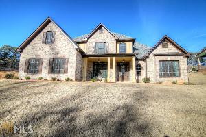 4742 W Lakeshore