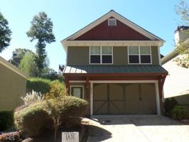275 Lakeside Dr