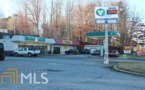 822 Main St N