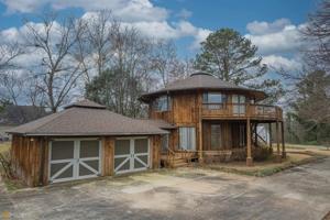 346 Cherokee Lane