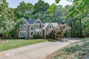 1704 Amberwood Pt
