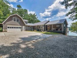 635 Ernest Gibson Road