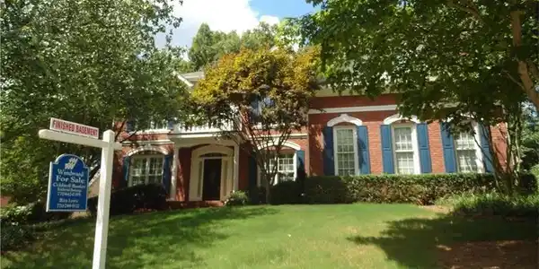 1335 Hillcrest Heights