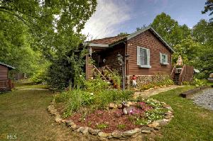 128 Collins Hollow