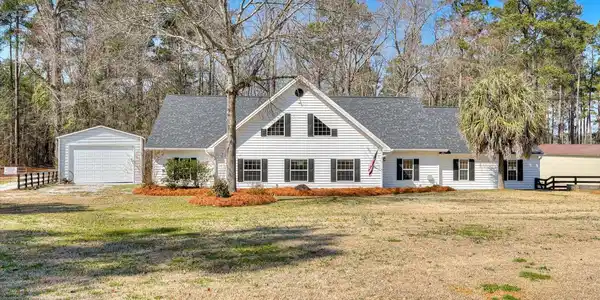 1235 Pleasant View Circle