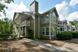416 Berkeley Woods Dr