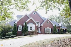 216 Woodcliff Court