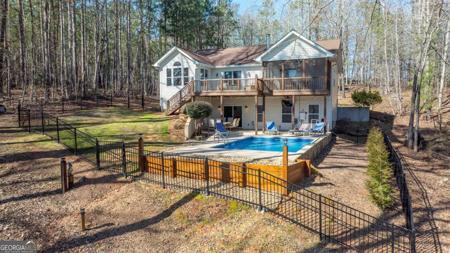 1521 White Oak Drive