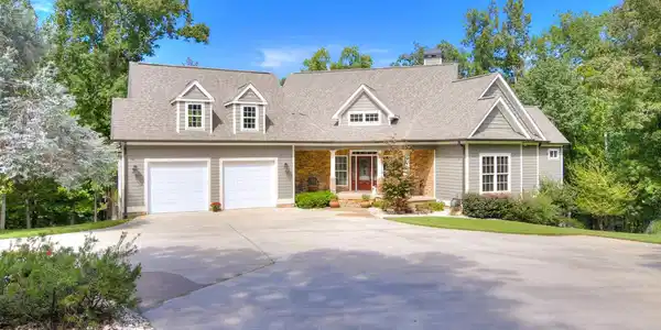 1143 Savannah Bay Dr