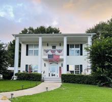 565 Dallas Trail