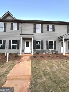 6 Lena Lane NE