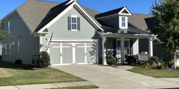 293 Hickory Bluffs Parkway