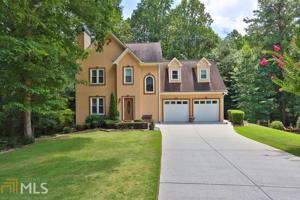 3707 Broken Arrow Ln