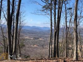 33 Mountainside Dr