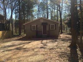 892 Lakeshore Rd