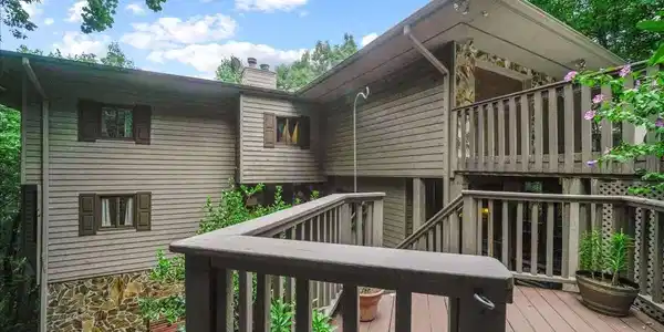 172 Little Hendricks Mountain Road