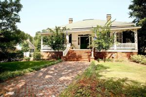 1703 Malco Dr