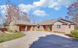 720 Ridgewood Dr