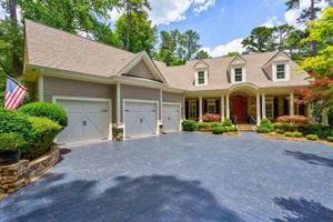 1100 Parrotts Cove Road