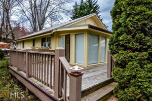 79 Salem Square Ln