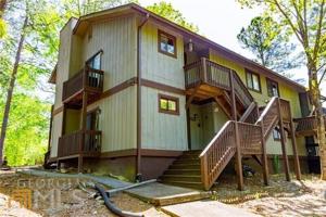 2401 Fairway Oaks