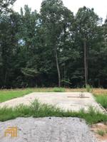82 Pioneer Trail