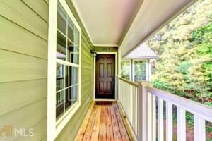 1009 Berkeley Woods Dr