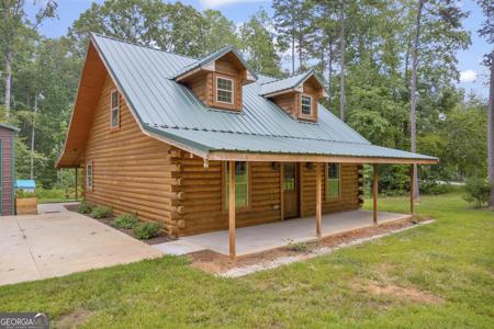 280 Shore Crest Drive, Martin GA 30557