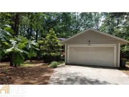 481 Victoria Rd