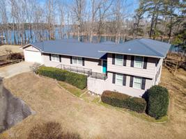 302 Woodhurst Drive