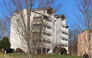 3241 Holland Ct