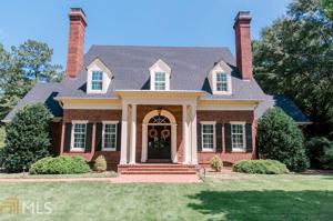 126 Windridge Dr