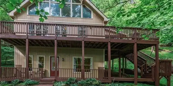 810 Little Pine Mountain Road