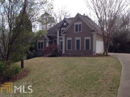 516 Riverside Dr