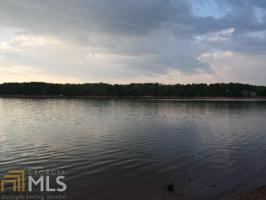 388 Robins Rd