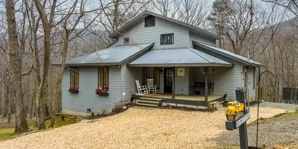 146 Frost Pine Circle