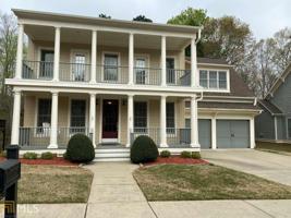 109 Laurel St