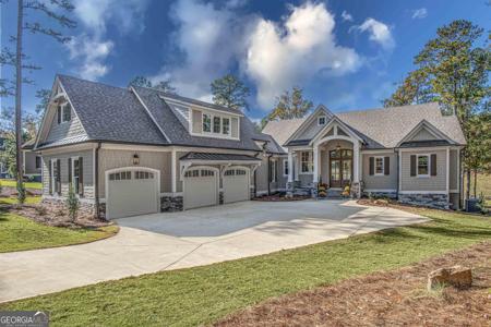 1030 Harris Creek