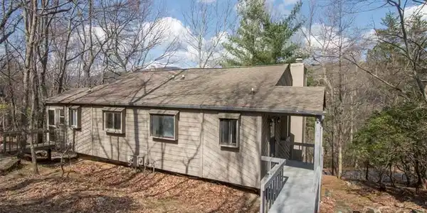 200 Villa Rd Unit 103