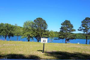 574 Clearwater Lndg
