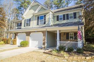 427 Colonial Walk