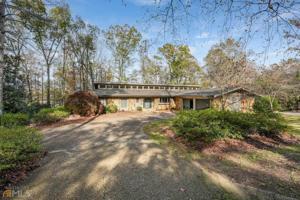 42 Dogwood Lane