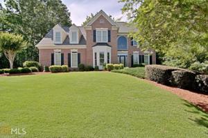 906 Laurel Crest Dr
