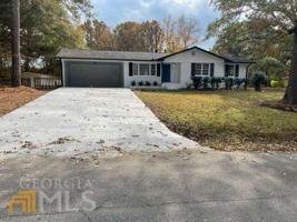 5067 NW Lucille Avenue NW
