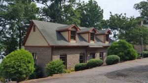 3255 Dogwood Ln